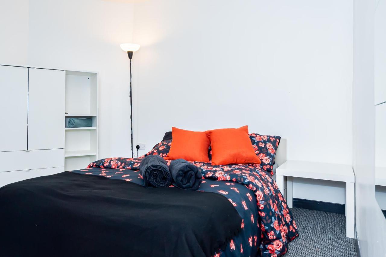 Shirley House 3, Guest House, Self Catering, Self Check In With Smart Locks, Use Of Fully Equipped Kitchen, Close To City Centre, Ideal For Longer Stays, Walking Distance To Bat, 20 Min Drive To Fawley Refinery, Excellent Transport Links Southampton Kültér fotó
