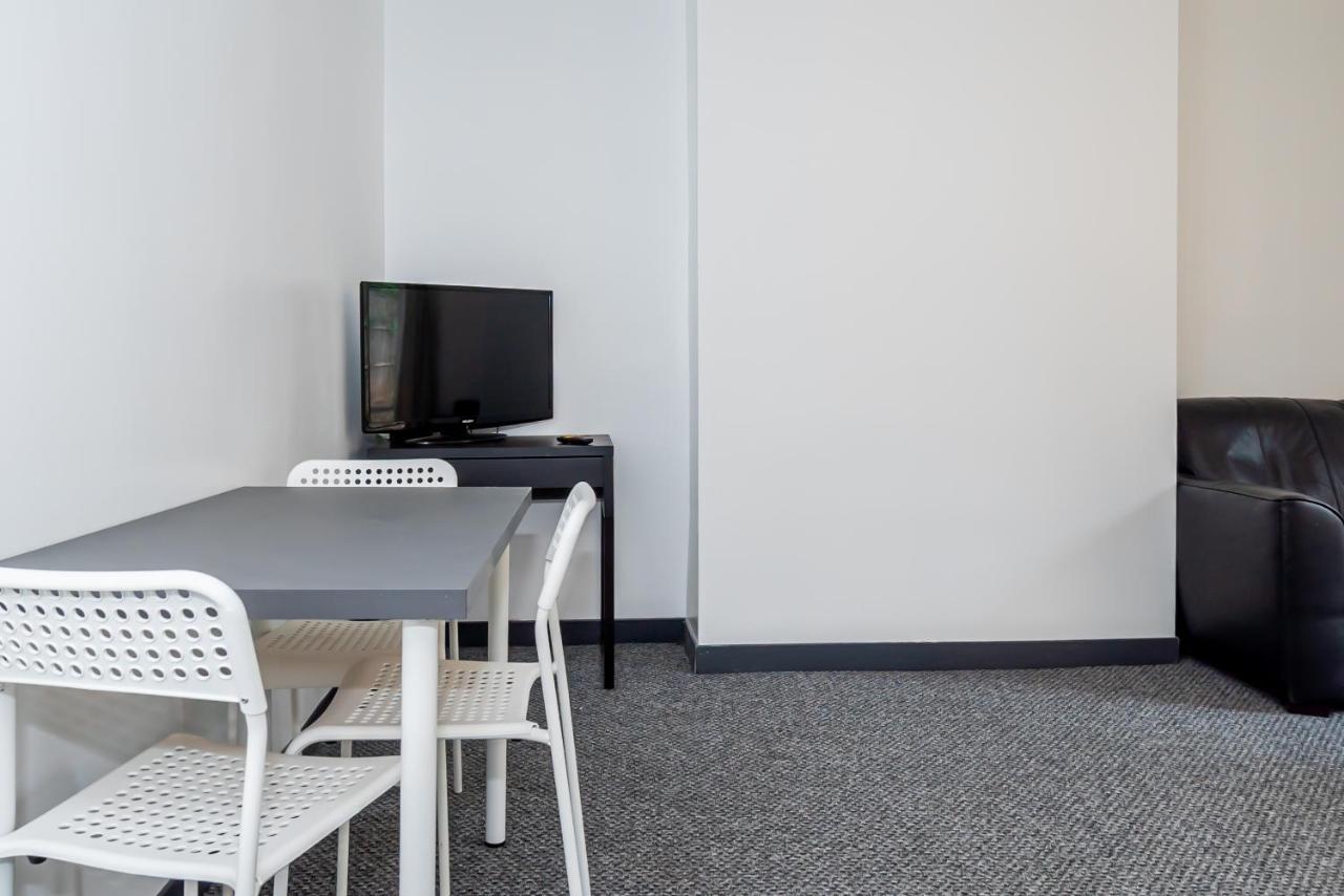 Shirley House 3, Guest House, Self Catering, Self Check In With Smart Locks, Use Of Fully Equipped Kitchen, Close To City Centre, Ideal For Longer Stays, Walking Distance To Bat, 20 Min Drive To Fawley Refinery, Excellent Transport Links Southampton Kültér fotó