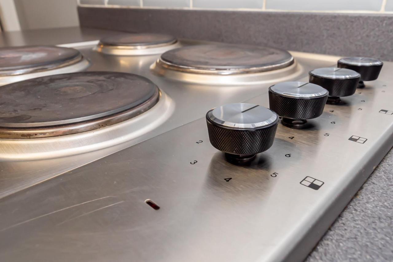 Shirley House 3, Guest House, Self Catering, Self Check In With Smart Locks, Use Of Fully Equipped Kitchen, Close To City Centre, Ideal For Longer Stays, Walking Distance To Bat, 20 Min Drive To Fawley Refinery, Excellent Transport Links Southampton Kültér fotó