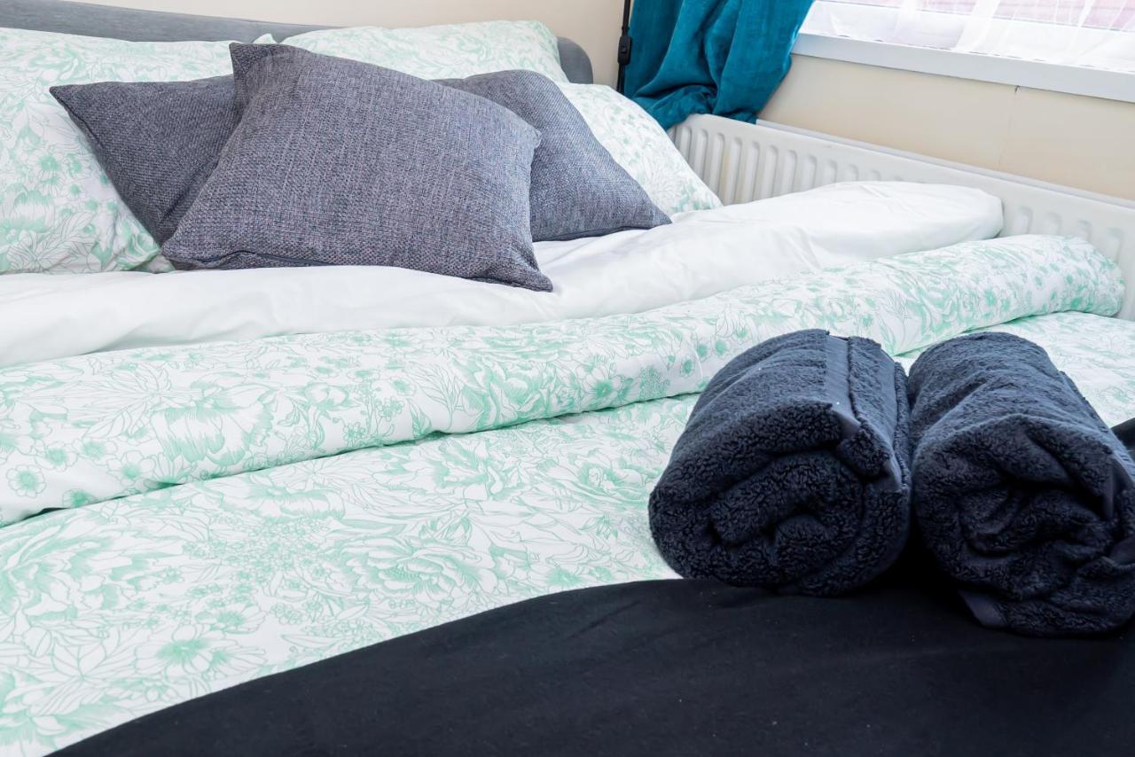 Shirley House 3, Guest House, Self Catering, Self Check In With Smart Locks, Use Of Fully Equipped Kitchen, Close To City Centre, Ideal For Longer Stays, Walking Distance To Bat, 20 Min Drive To Fawley Refinery, Excellent Transport Links Southampton Kültér fotó